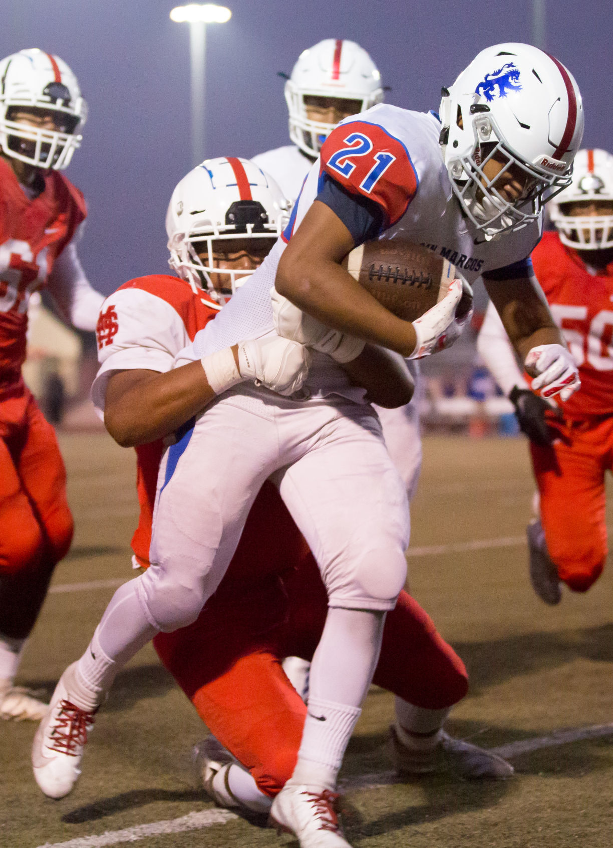 083019 Santa Maria San Marcos Football 14.jpg